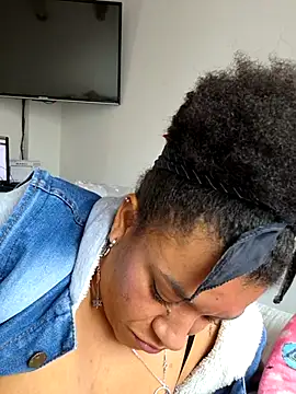 Selket11 online show from March 2025 04:14:02 PM