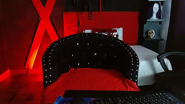 Naty slavedoll online show from January 2025 07:11:01 PM