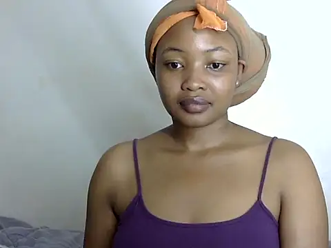 Snapshot of Q_amor2 chatting on January 2025 07:13:02 PM Q amor2 online show from January 2025 07:13:02 PM