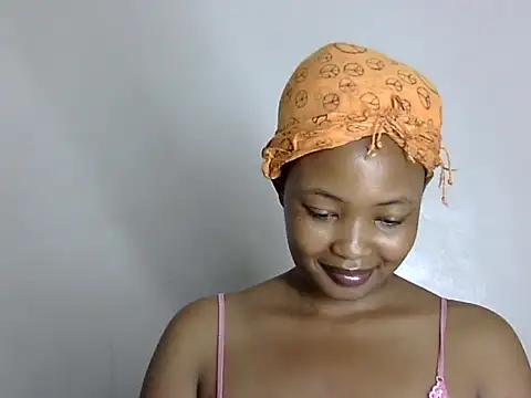 Snapshot of Q_amor2 chatting on January 2025 12:59:01 PM Q amor2 online show from January 2025 12:59:01 PM