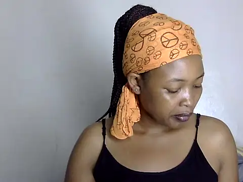 Snapshot of Q_amor2 chatting on February 2025 03:49:01 PM Q amor2 online show from February 2025 03:49:01 PM