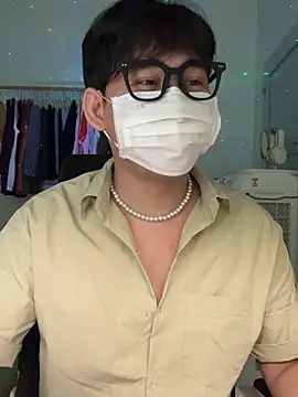 MinhTuanLive online show from March 2025 12:43:02 PM