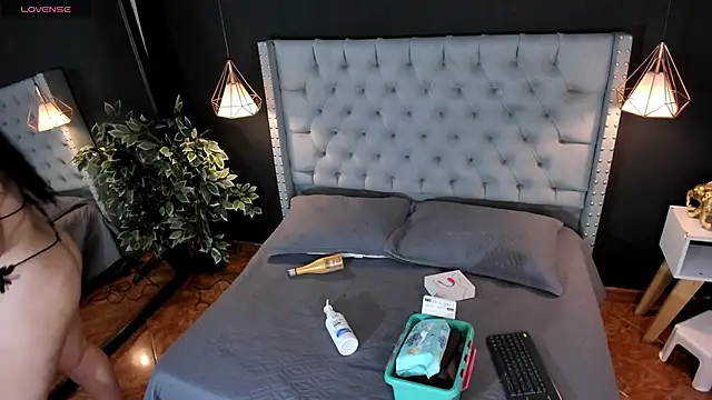 angeline blake  online show from March 2025 05:50:02 PM