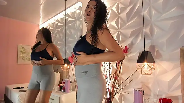 Holyjacky  online show from February 2026 11:50:01 AM