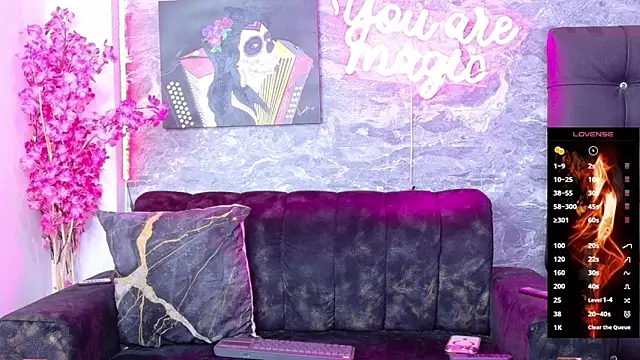 siamarlin online show from April 2026 10:34:02 PM