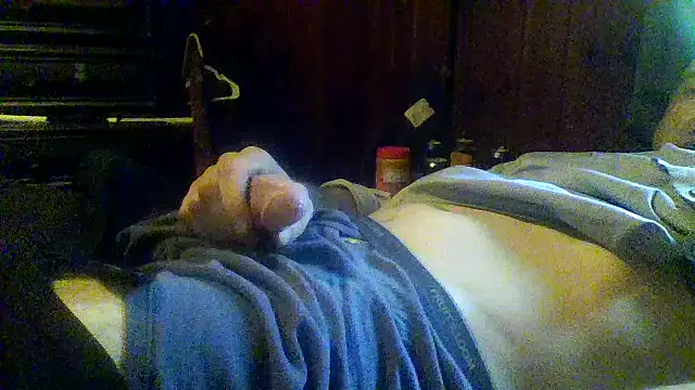 Snapshot of ryan100craige chatting on May 2026 10:59:02 PM ryan100craige online show from May 2026 10:59:02 PM
