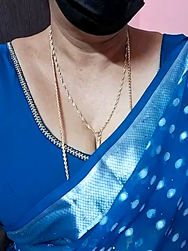 ananya956 online show from December 2025 03:52:01 PM