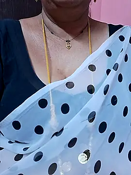 ananya956 online show from April 2026 02:09:02 PM