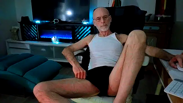 Towndude123 online show from April 2026 06:25:02 AM