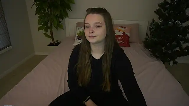 Snapshot of MagicPeachh_ chatting on January 2026 07:02:02 AM MagicPeachh online show from January 2026 07:02:02 AM