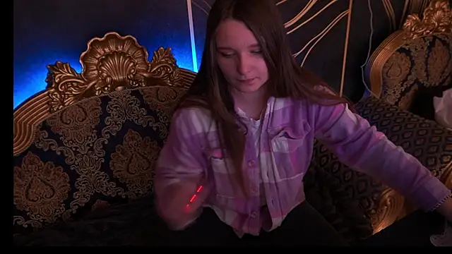 Snapshot of MagicPeachh_ chatting on February 2026 01:43:01 PM MagicPeachh online show from February 2026 01:43:01 PM