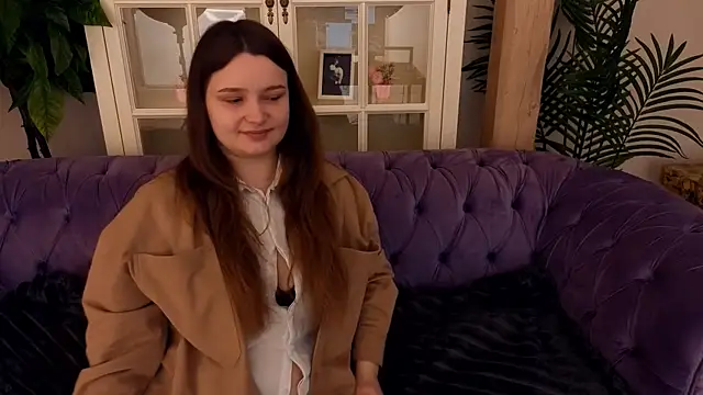 Snapshot of MagicPeachh_ chatting on March 2026 06:47:02 AM MagicPeachh online show from March 2026 06:47:02 AM