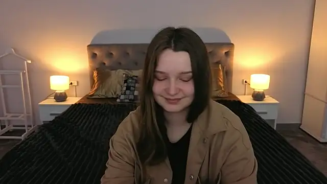 Snapshot of MagicPeachh_ chatting on April 2026 05:52:01 AM MagicPeachh online show from April 2026 05:52:01 AM