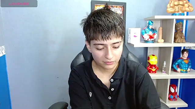 Snapshot of Bryce_Evans chatting on December 2024 04:51:02 PM Bryce Evans online show from December 2024 04:51:02 PM