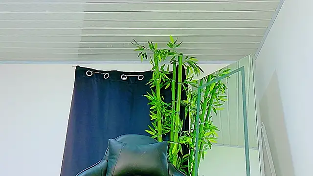 scarlet-jonesx online show from November 2025 08:55:01 PM