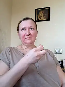 Snapshot of blondyaguar chatting on February 2025 11:43:01 AM blondyaguar online show from February 2025 11:43:01 AM