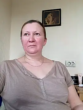 Snapshot of blondyaguar chatting on February 2025 09:04:02 AM blondyaguar online show from February 2025 09:04:02 AM