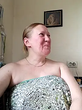 blondyaguar online show from April 2026 01:24:02 PM