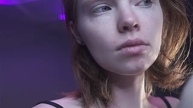 ginger hugs online show from December 2025 10:06:02 PM