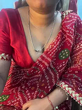 Spicy sari girl online show from June 2026 03:40:01 AM