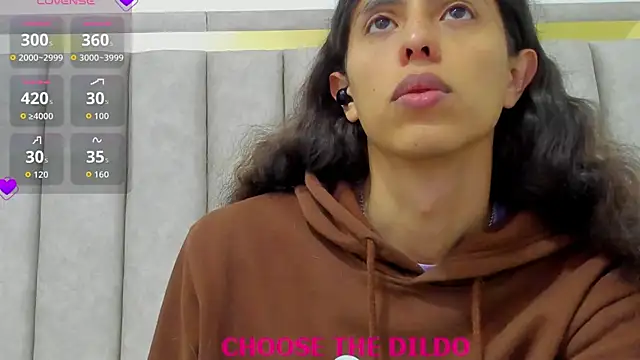 FreyaMoller online show from November 2025 07:57:01 PM