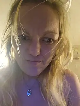 Snapshot of SinSoft58450 chatting on November 2025 11:00:01 AM SinSoft58450 online show from November 2025 11:00:01 AM