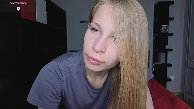 Elis Fox online show from June 2026 08:06:02 AM