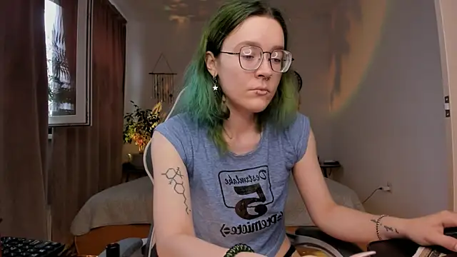 Snapshot of alisahug chatting on July 2026 03:57:02 AM alisahug online show from July 2026 03:57:02 AM