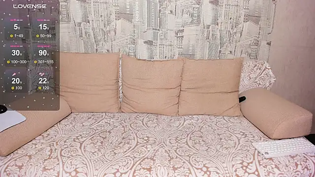 NikkiNSerdron online show from September 2025 09:08:02 AM