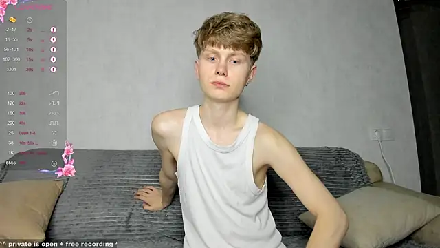 Snapshot of christian_di0r chatting on September 2025 06:35:02 PM christian di0r online show from September 2025 06:35:02 PM