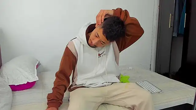 Chandler ken online show from February 2026 12:21:01 PM