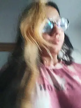 Snapshot of blvckbabyweed07 chatting on April 2026 11:33:01 AM blvckbabyweed07 online show from April 2026 11:33:01 AM