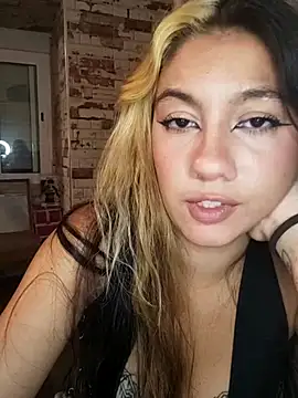 Snapshot of blvckbabyweed07 chatting on April 2026 11:57:02 PM blvckbabyweed07 online show from April 2026 11:57:02 PM