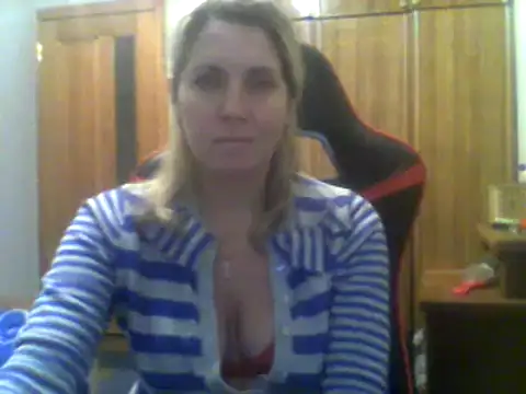 Snapshot of IrinaB1 chatting on January 2025 02:32:02 PM IrinaB1 online show from January 2025 02:32:02 PM