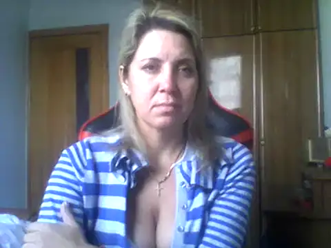 Snapshot of IrinaB1 chatting on January 2025 07:37:02 AM IrinaB1 online show from January 2025 07:37:02 AM