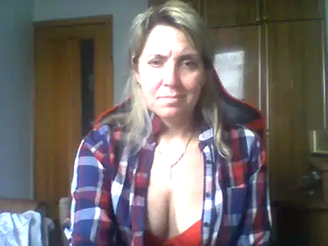 Snapshot of IrinaB1 chatting on January 2025 10:39:01 AM IrinaB1 online show from January 2025 10:39:01 AM