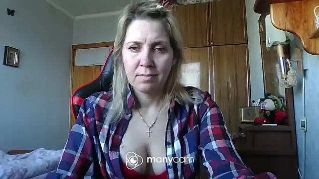 Snapshot of IrinaB1 chatting on January 2025 07:47:02 AM IrinaB1 online show from January 2025 07:47:02 AM