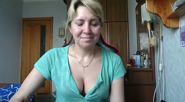 Snapshot of IrinaB1 chatting on March 2025 07:35:02 AM IrinaB1 online show from March 2025 07:35:02 AM