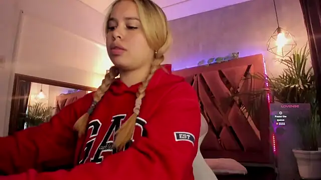 Haelycute online show from February 2025 11:21:01 AM