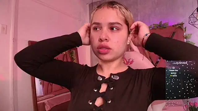 Haelycute online show from September 2025 11:32:02 AM