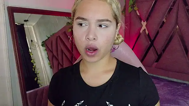 Haelycute online show from February 2026 12:32:02 PM