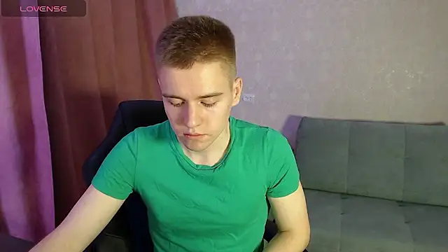 Snapshot of Joni_Huber chatting on January 2026 07:06:02 PM Joni Huber online show from January 2026 07:06:02 PM