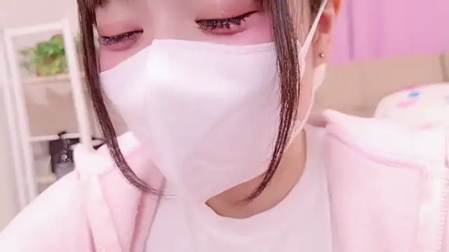 Snapshot of Mia--meow chatting on October 2025 01:36:03 PM Mia--meow online show from October 2025 01:36:03 PM