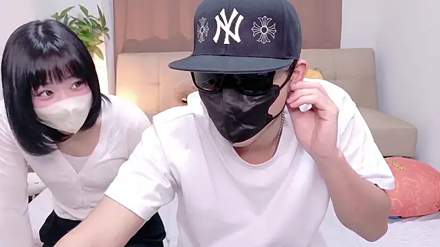 Snapshot of Mia--meow chatting on November 2025 04:12:02 AM Mia--meow online show from November 2025 04:12:02 AM