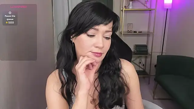 Julia  Frey online show from February 2025 08:52:02 PM