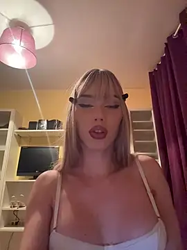 Carlita cute online show from March 2026 10:38:01 PM