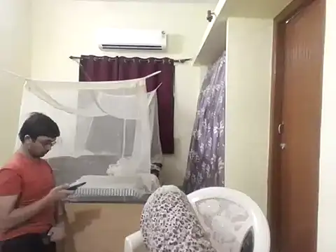 THE NAKED BOY online show from April 2026 01:12:02 PM