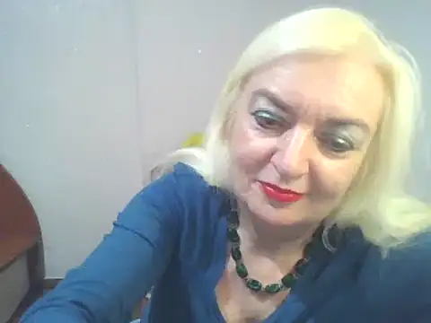 Snapshot of Meri798 chatting on December 2024 11:13:02 PM Meri798 online show from December 2024 11:13:02 PM