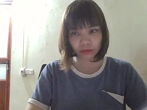 Snapshot of Angela-Eira chatting on October 2025 09:05:02 PM Angela-Eira online show from October 2025 09:05:02 PM