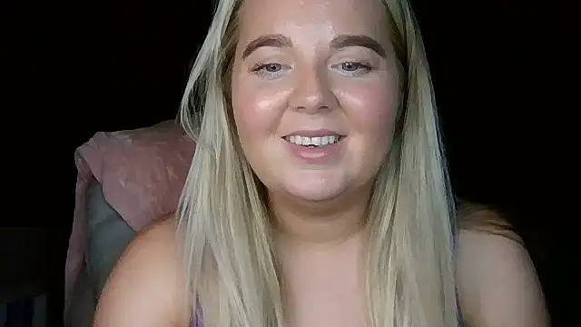 Snapshot of Jessica69G chatting on June 2026 11:02:02 PM Jessica69G online show from June 2026 11:02:02 PM